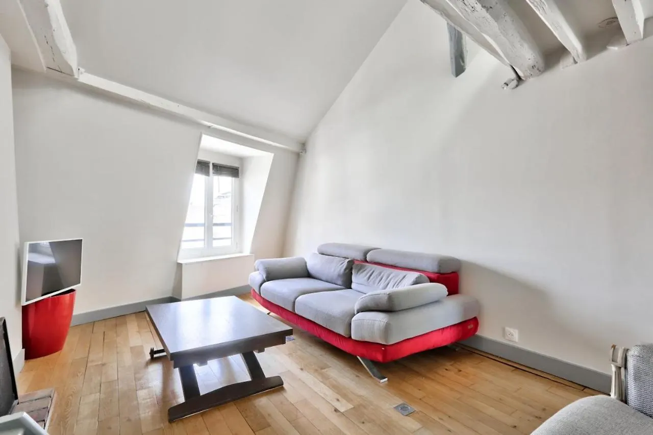 Bright Apartment For 4 - Halles - Montorgueil Paris